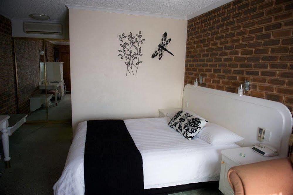 Cousins Motor Inn Inverell Exterior foto